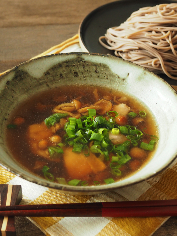 鶏となめこのつけ汁そば
