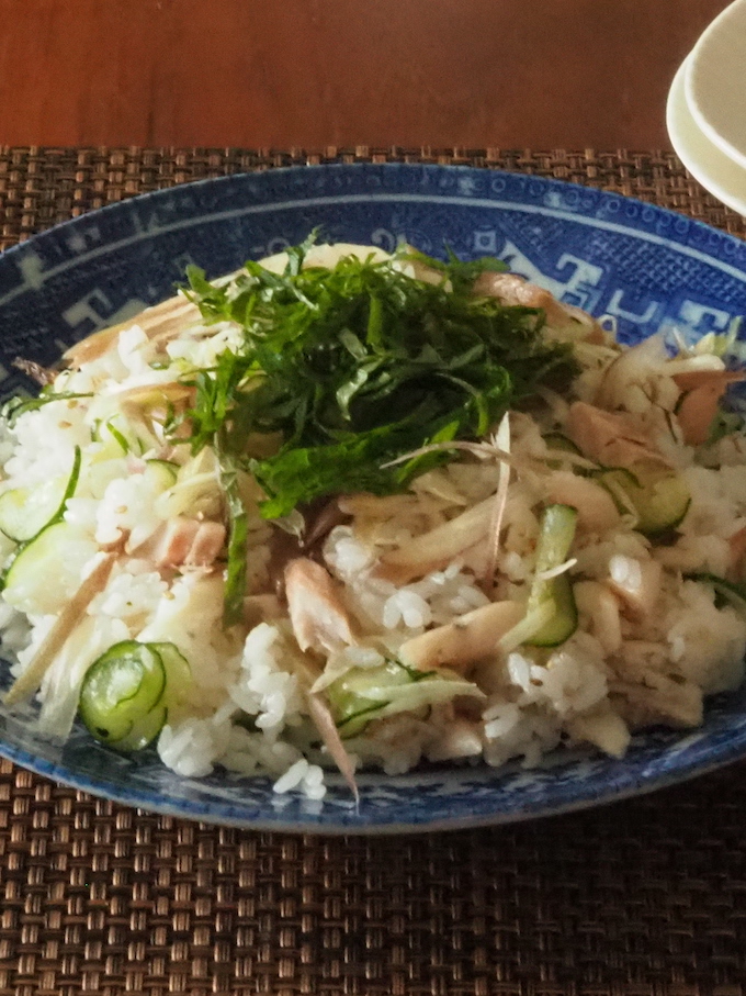 干物が活躍！鰺とみょうがの爽やか混ぜ寿司