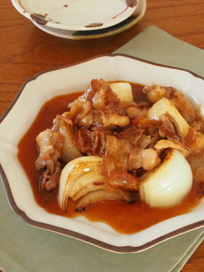 ごろっと焼き新玉ねぎの豚バラあんかけ