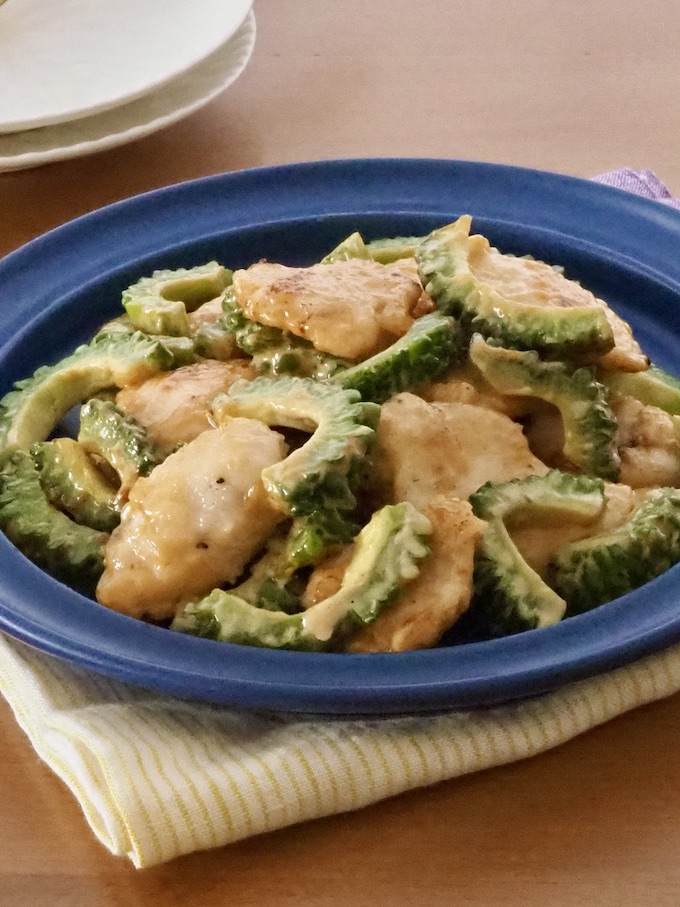 鶏とゴーヤのオイマヨ炒め