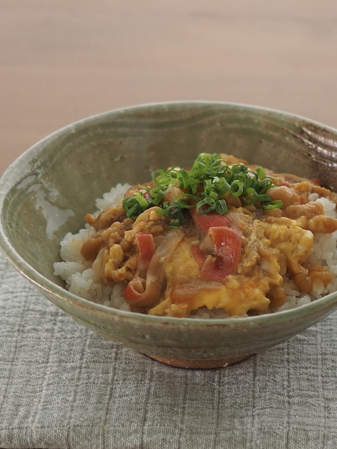 かにかまぼこの卵とじ丼