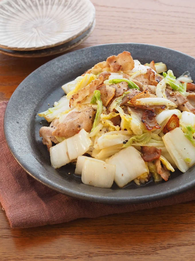豚バラと白菜のにんにくうま塩炒め