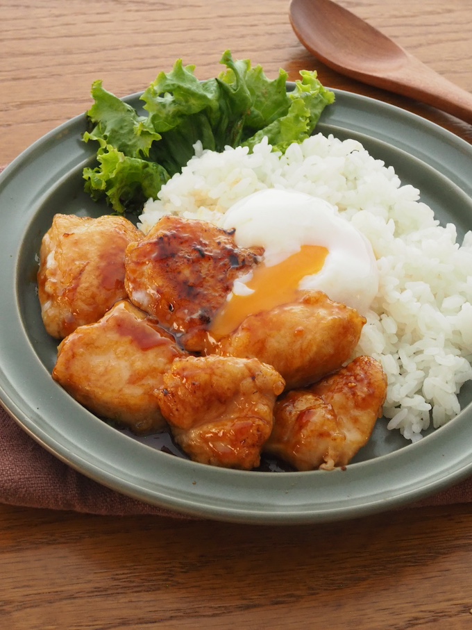 鶏むね照り焼き＆温玉ライスプレート