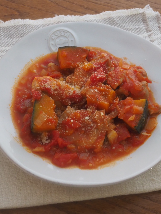 鶏ももとかぼちゃのトマト煮