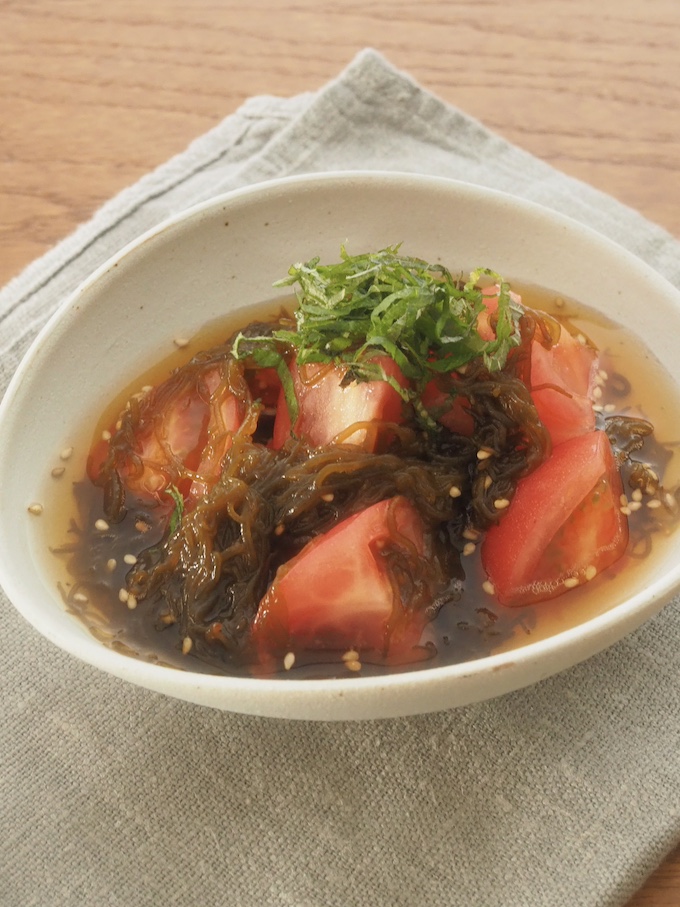 もずくトマトのさっぱり酢の物