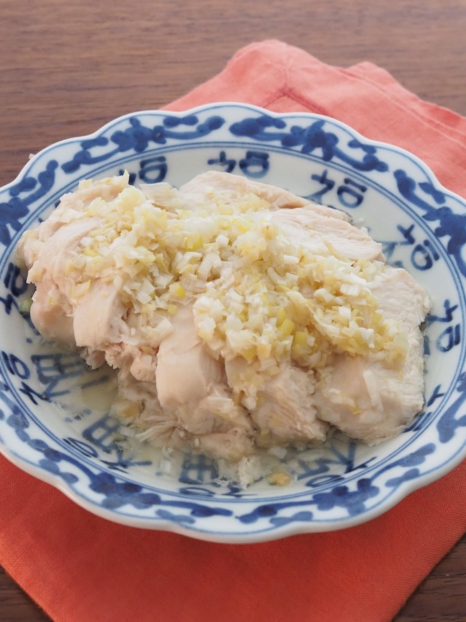 レンジで蒸し鶏！香ばしネギしょうがダレ
