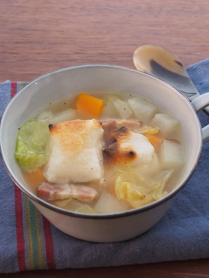 もち入り冬野菜の和風スープ