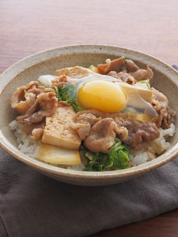 ラクラク♪豚こまのすき煮丼