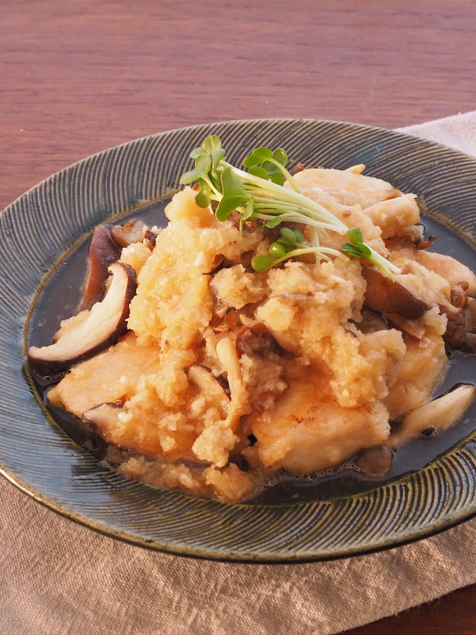 きのこと鶏のさっぱりみぞれまみれ煮
