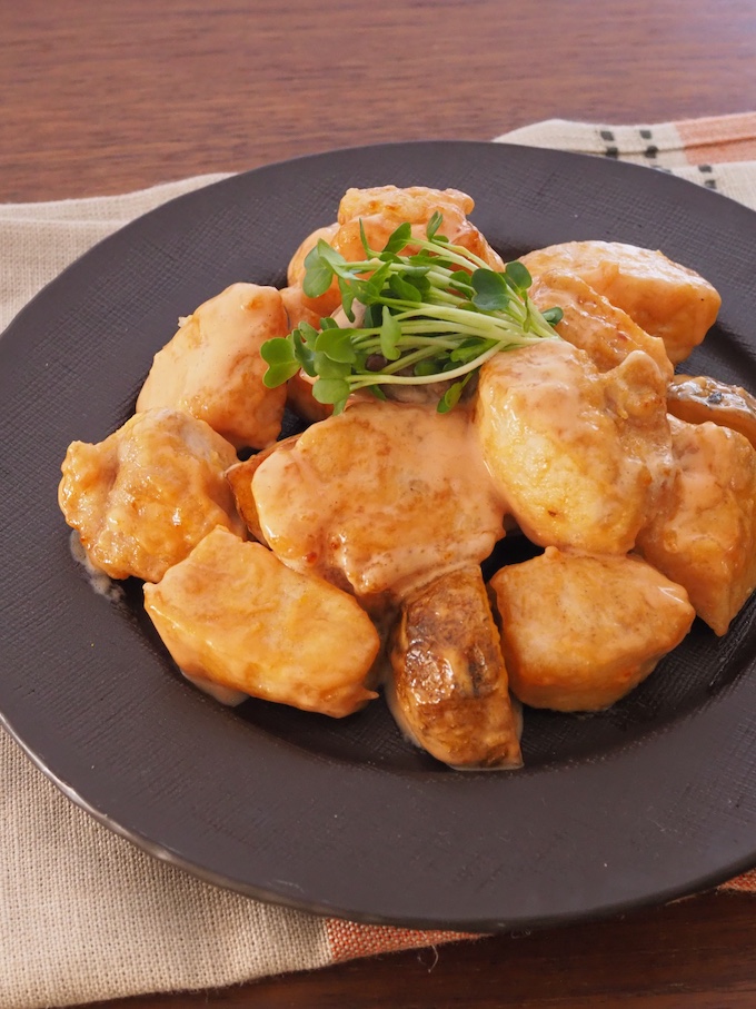 鶏むねと新じゃがのオーロラソース