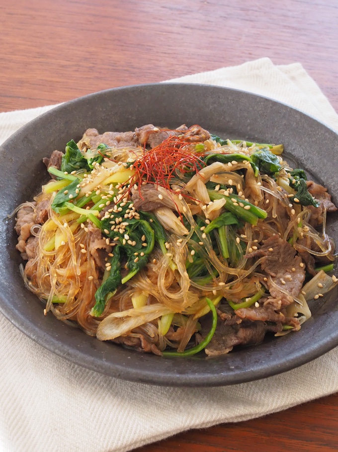旨味たっぷり牛とほうれん草チャプチェ