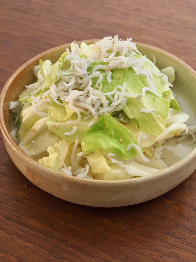 しらすと春キャベツのごま香り和え
