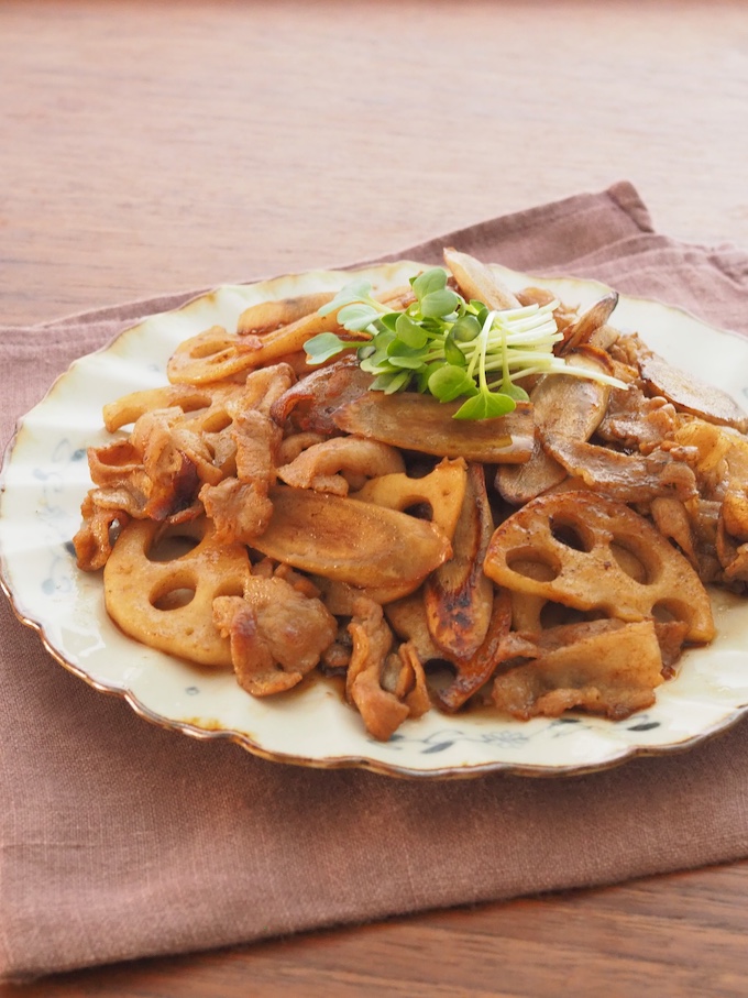 豚と根菜のウスターソース炒め