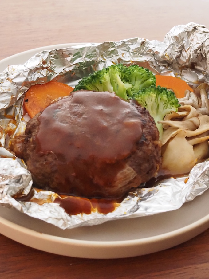 ホイル包み焼きハンバーグ