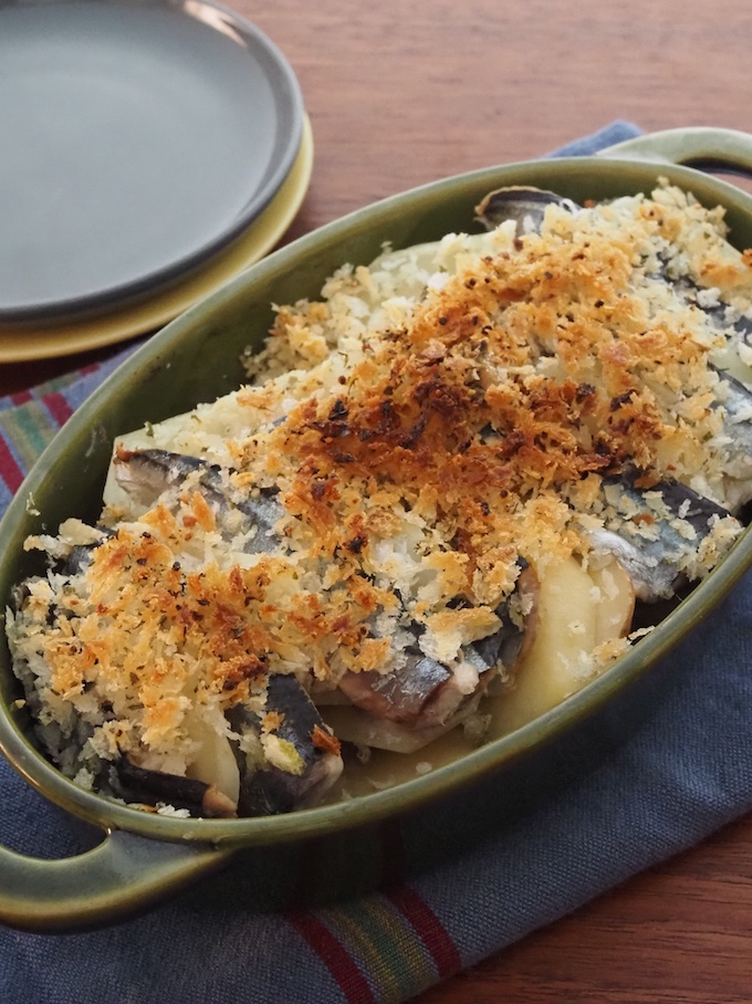 さんまとじゃがいもの香草パン粉焼き