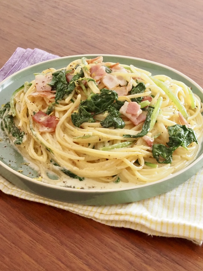 ほうれん草とベーコンのクリームパスタ
