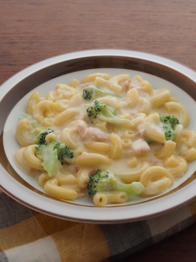 とろとろ濃厚~！マカロニチーズ