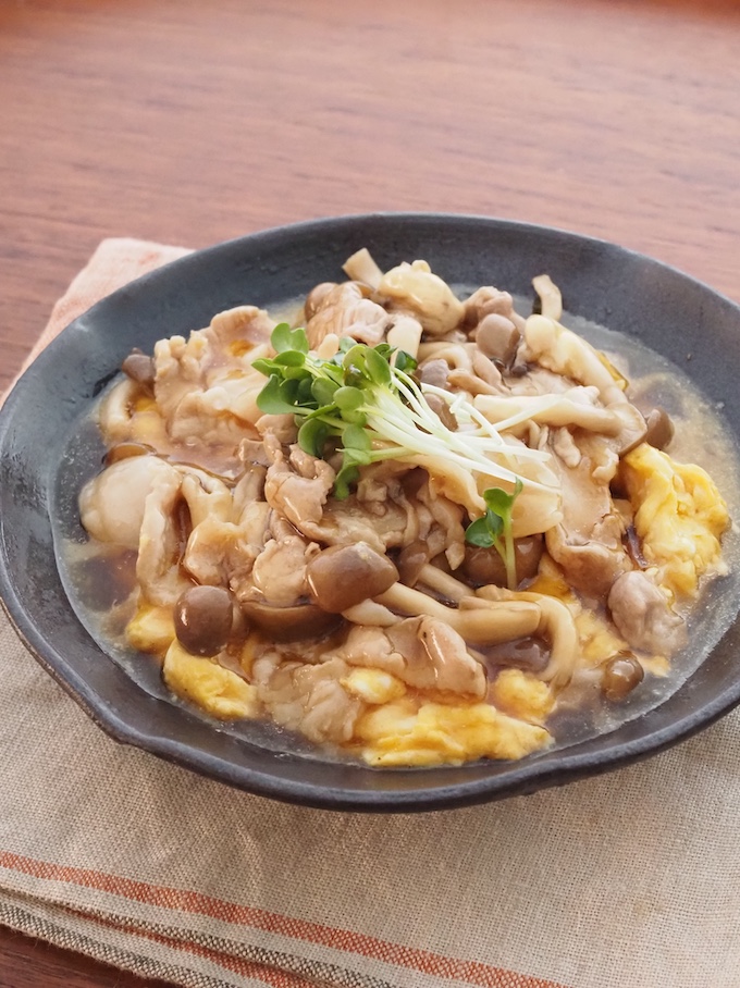 とろとろ卵の豚こまあんかけ