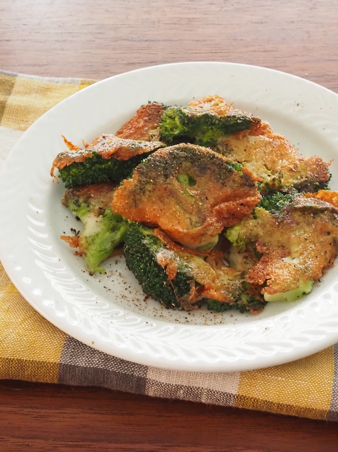 ブロッコリーのカリカリチーズ焼き