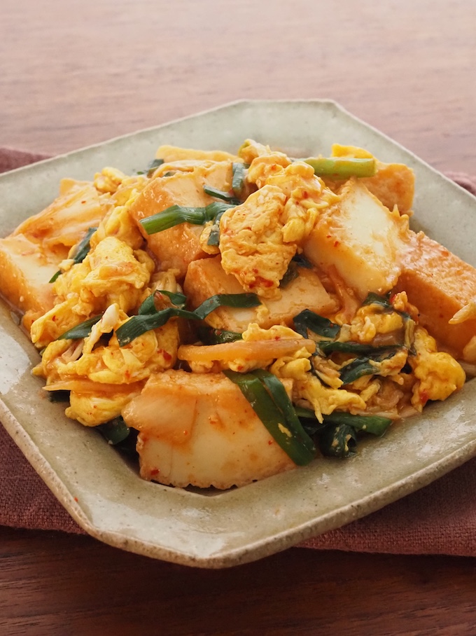 厚揚げと卵のキムチ炒め