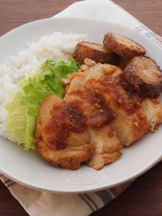 チキンのオニオンソースプレート