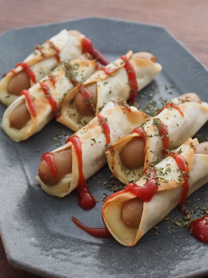 餃子の皮でウインナチーズロール