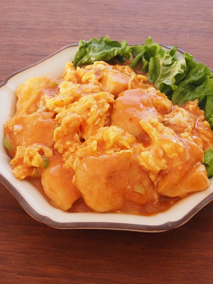 鶏むねと卵のチリソース