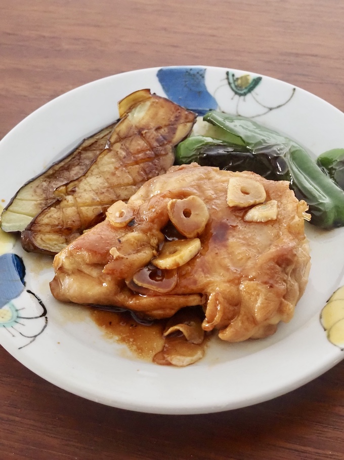 鶏肉となすのガーリックソテー