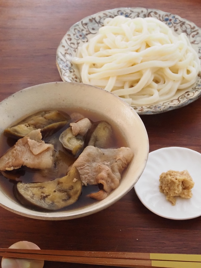 豚バラとなすのつけ汁うどん
