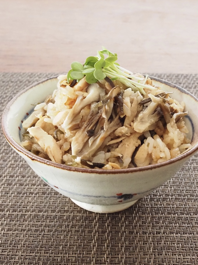 ツナと塩昆布きのこ炊き込みご飯