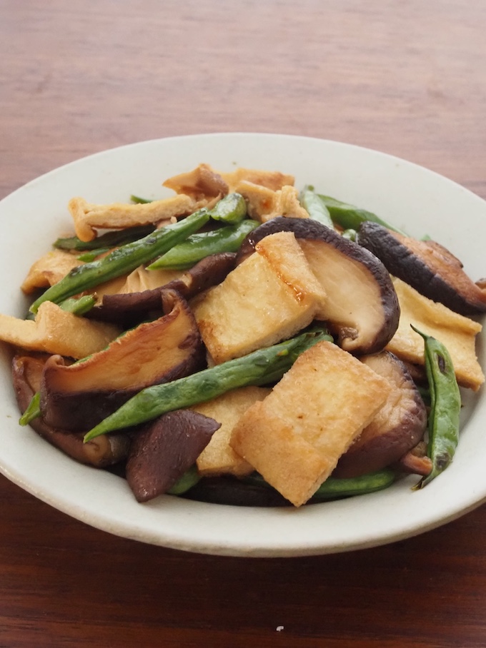しいたけと油揚げの炒め煮