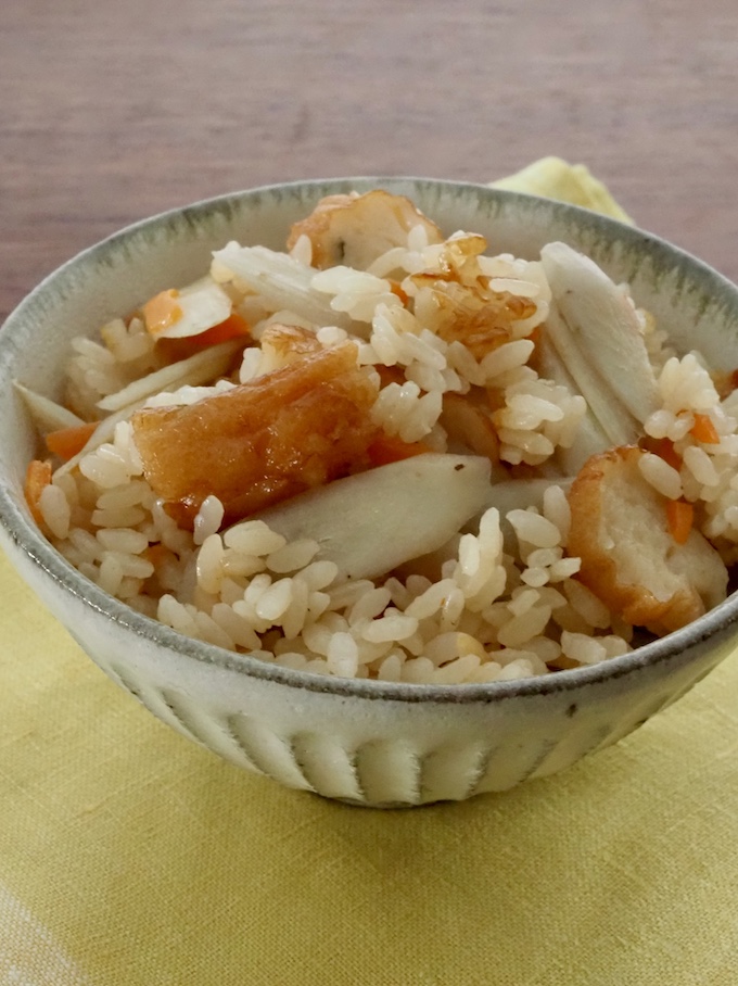 さつま揚げとごぼうの炊き込みご飯