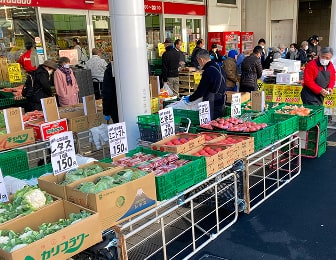 朝市では下町人情を肌で感じることが出来ます！
